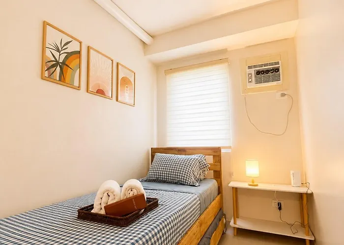 Apartment 2 Bedroom Fully-furnished For 4-6 Pax By Casa Nueve Doce At Urban Deca Homes Banilad, *